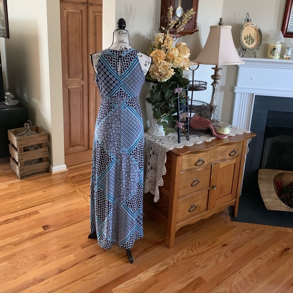 MAXI DRESS - Picture 3 of 7